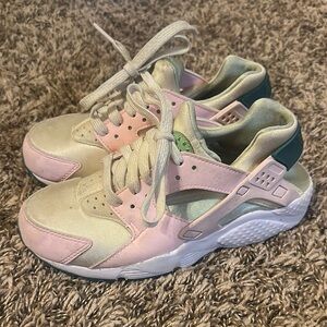 Nike Huarche Sneakers 4Y